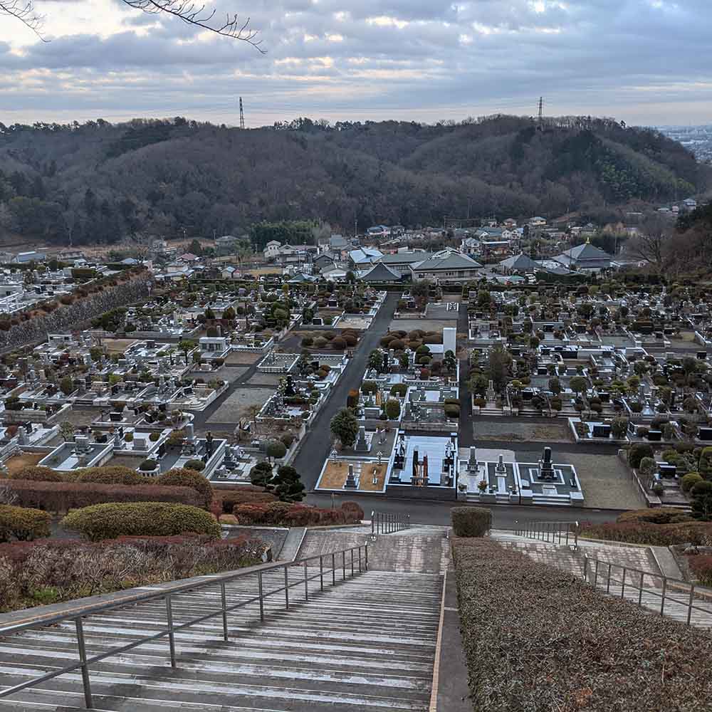 Exploring Nishitama Cemetery, Tokyo